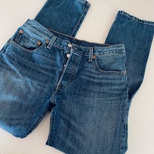 Levi’s 501 30x32 gorgeous gently used  button fly